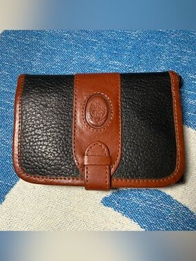 Liz Claiborne Classic Black and Brown Genuine Leather Wallet